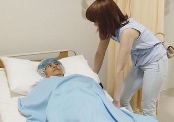 Temani Ibu Detik-Detik Menjelang Operasi, Chicka Jessika Lakukan Hal Ini