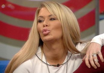 Kehidupan Mantan Bintang Terkenal Film Porno Ini Berubah Total, Kehidupannya Sekarang Bikin Orang Terkejut