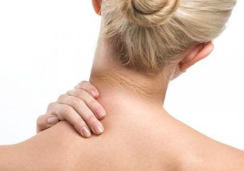 Begini 5 Perawatan Mudah Hilangkan Warna Leher yang Gelap