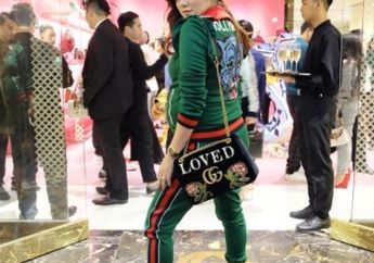 Wow, Olla Ramlan Tetap Memesona Datang ke Pesta Ini Dengan Perut Besar!