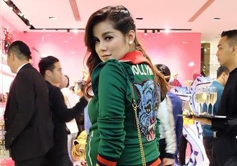 Fashionable di Sebuah Party, Gaya Olla Ramlan dengan Perut Buncit Ini Bikin Ngilu Netizen