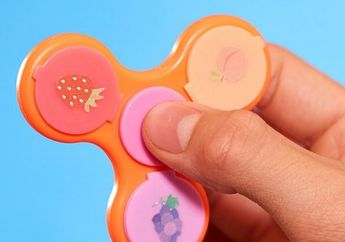 Tidak Hanya Sebagai Penghilang Stres, Mainan Fidget Spinner Bisa Untuk Kecantikan juga loh! 
