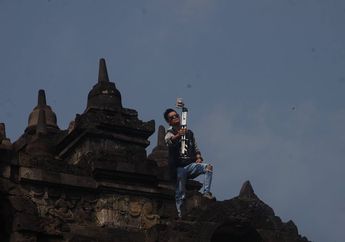 Awas Penistaan! Pemuda Alay Nekat Panjat Stupa Candi Borobudur Hanya Untuk Selfie