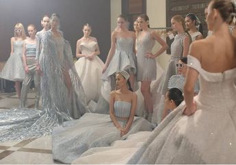 Pesona Gaun Mewah Jutaan Rupiah Rancangan Desainer Monica Ivena &lsquo;Eisberg&rsquo; di Wedding Fair 2017