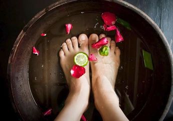 Kulit Kaki Pecah-pecah dan Bersisik? Ramuan Ini Bisa Bikin Tumit Kamu Mulus Lembut