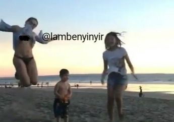 Ups! Loncat-loncat, Dada Nikita Mirzani Ngintip!