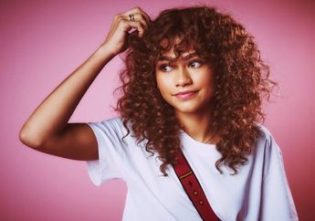 Acara Red Carpet, Baju Artis Satu ini Menyerupai Piyama!