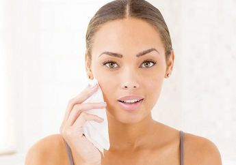 Inilah Alasan Melakukan Double Cleansing Hukumnya Wajib 