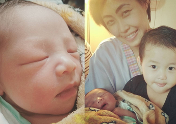 Lama Tak Beredar Pinkan Mambo Lahirkan Bayi Laki-laki yang Matanya Lucu!