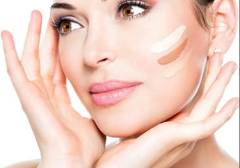 Ups, Salah Pilih Alas Bedak Terus Wajah Jadi Belang Kayak Topeng? Pasti Belum Paham Tips Ini deh!