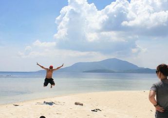 Indah Sekali, 5 Tempat Snorkling dan Diving Favorit di Karimunjawa