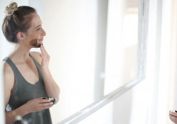 Bekas Jerawat Kamu yang Hitam Kecokelatan di Wajah Itu Bisa Disamarkan dengan Ini loh&hellip;. 