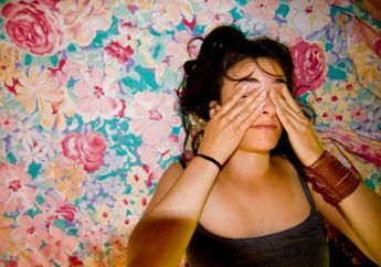 Tidak Hanya Pria, Ini 10 Fantasi Seksual Wanita, Kamu Pernah Mengalaminya?