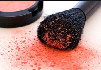 4 Cara Mudah Membersihkan Kuas Makeup, Untuk Kamu Si Pemalas Wajib Tahu!