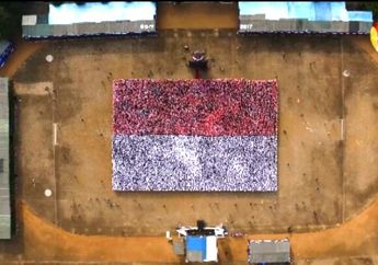 Keren Banget, Video Saat Ribuan Mahasiwa Baru Undip Membentuk Kepulauan Indonesia