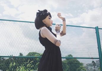 Bisa Berpose dan Bergaya, Boneka Hidup Ini Jadi Model, Videonya Bikin Mata Terbelalak!