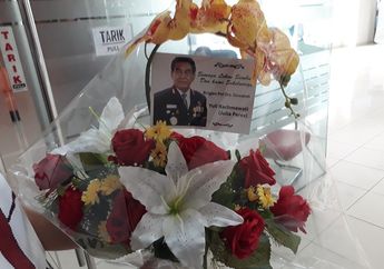 Wah Julia Perez Dapat Kiriman Bunga dari Polisi, Siapa Dia?