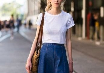 4 Insprasi Agar Kamu Tampil Klasik dan Cantik dengan Rok Denim