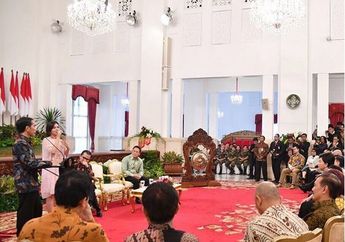 Ternyata Raisa Duet Bareng Jokowi, Tapi Sayang Jokowi Nggak Pakai Mike