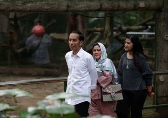 Nggak Cuma Artis, Ibu Iriana Jokowi Ternyata Juga Pernah Pakai Busana Kembaran loh Sama Anaknya, Cantikan Siapa ya?