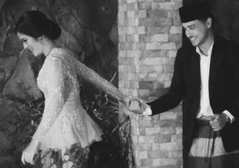 Tampil Sederhana, Begini Gaya Hijab Ibu Mertua Hamish Daud Dari Tunangan Hingga Resepsi