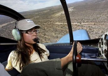 Wow, Jadi Pilot  Wanita Tanpa Tangan Pertama, Kisah Wanita Ini Sangat Inspiratif