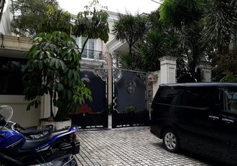 VIDEO : Rumah Mewah Mayangsari dan Bambang Trihatmodjo di Kawasan Simprug, Jakarta Selatan