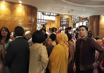 Perketat Tamu, Masuk Resepsi Pernikahan Raisa dan Hamish Daud Harus Pakai Kartu Seperti Ini!