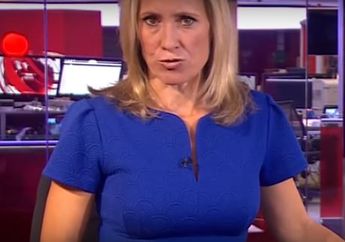 Waduh, Pekerja di Kantor Berita Ini Tertangkap Kamera Lagi Nonton Film "Begituan" Saat Siaran Langsung!