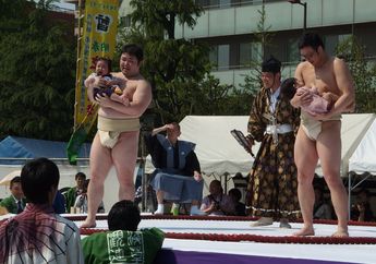 Contest Menangis yang Dilakukan oleh Bayi, Seperti Apa Ya?