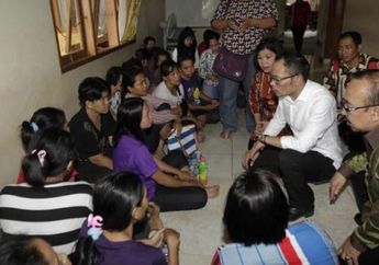 Paham Penderitaan TKI, Hanif Dhakiri: Ibu Saya Dulu Juga TKI