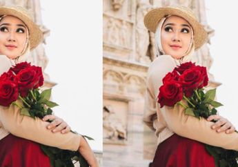 Nggak Nyesel Lihatnya! Walaupun Berhijab Kalian Bisa Tetep Kece  Dengan Gaya Topi ala Dian Pelangi