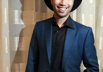 Kebanggaan Vidi Aldiano Bisa Menyediakan Microphone Untuk Raja Salman