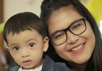 Gemesin Banget!! Inilah 5 Tingkah Lucu Jan Ethes Srinarendra dalam Pernikahan Kahiyang dan Bobby! Nomor 5 Bikin Ngakak!