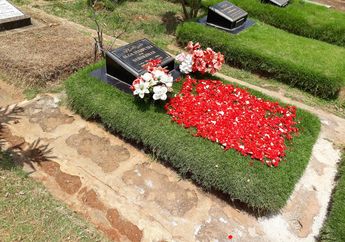 Banyak Peziarah, Begini Keadaan Makam Olga Syahputra Sehari-harinya
