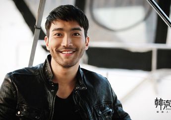 Pemain Drama Revolutionary Love Asyik Baca Naskah, Netizen Kok Malah Salfok Sama Rambut Siwon