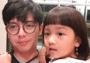 Punya Anak Umur 4 Tahun, Inilah Kepintaran Anak Nicky Tirta, Mirip Mamanya