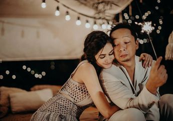 Kocak! Saat Ringgo Agus Rahman dan Sabai Berbalas Pesan di Hari Spesialnya