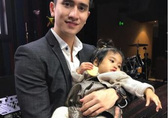 WOW! Ini Kado Spesial Dari Verrell Bramasta Buat Vania Athabina, Lucu Banget Deh!