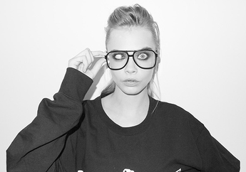 Bukan Cuma Buat Gaya Saja, Ini Pentingnya Kamu Harus Pakai Kacamata Demi Kesehatan