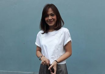 Pasca Melahirkan, Dian Ayu Nekat Riding Bareng Suami!