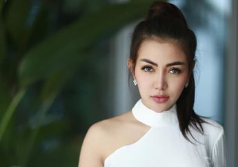 Kenakan Baju Suster Seksi, Yuk Lihat Keseruan Arisan Sosialita Ala Bella Shofie