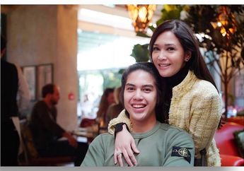 Kompak! Maia Estianty Ajak El Rumi Nonton Pertandingan Bola di London