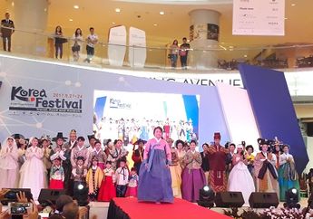Peragaan Busana Hanbok di Festival Korea 2017  