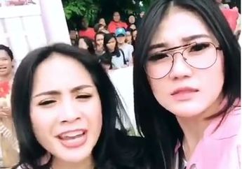 Kompak dan Cantik! Via Vallen Sepanggung Bersama Nagita Slavina Loh