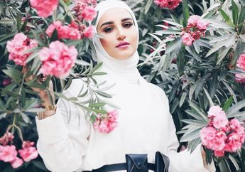 Bosan Dengan Makeup yang Gitu-Gitu Aja, Yuk Contek Makeup Cantik ala Dalal Al Doub