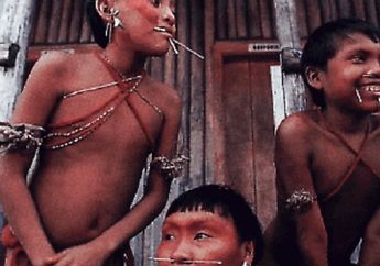 Minum Tengkorak dan Makan Abu Orang Mati, Inilah Tradisi Paling Mengerikan di Dunia, Salah Satunya Ada di Indonesia 