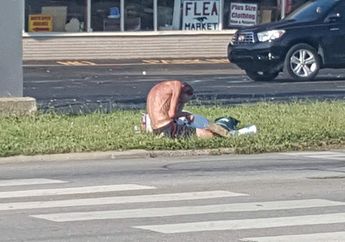 Tak Terduga! Awalnya Menolak Memberi Uang Pada Pengemis, Akhirnya Malah Melakukan Sesuatu yang Membalikkan Nasib Pengemis Ini