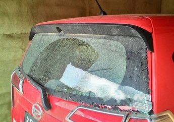 Kaca Belakang Calya-Sigra Pecah Bukan Karena Panas, Masih Misteri!