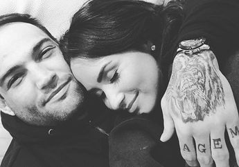 Inikah Pacar Baru Demi Lovato? Wow, Bertato!